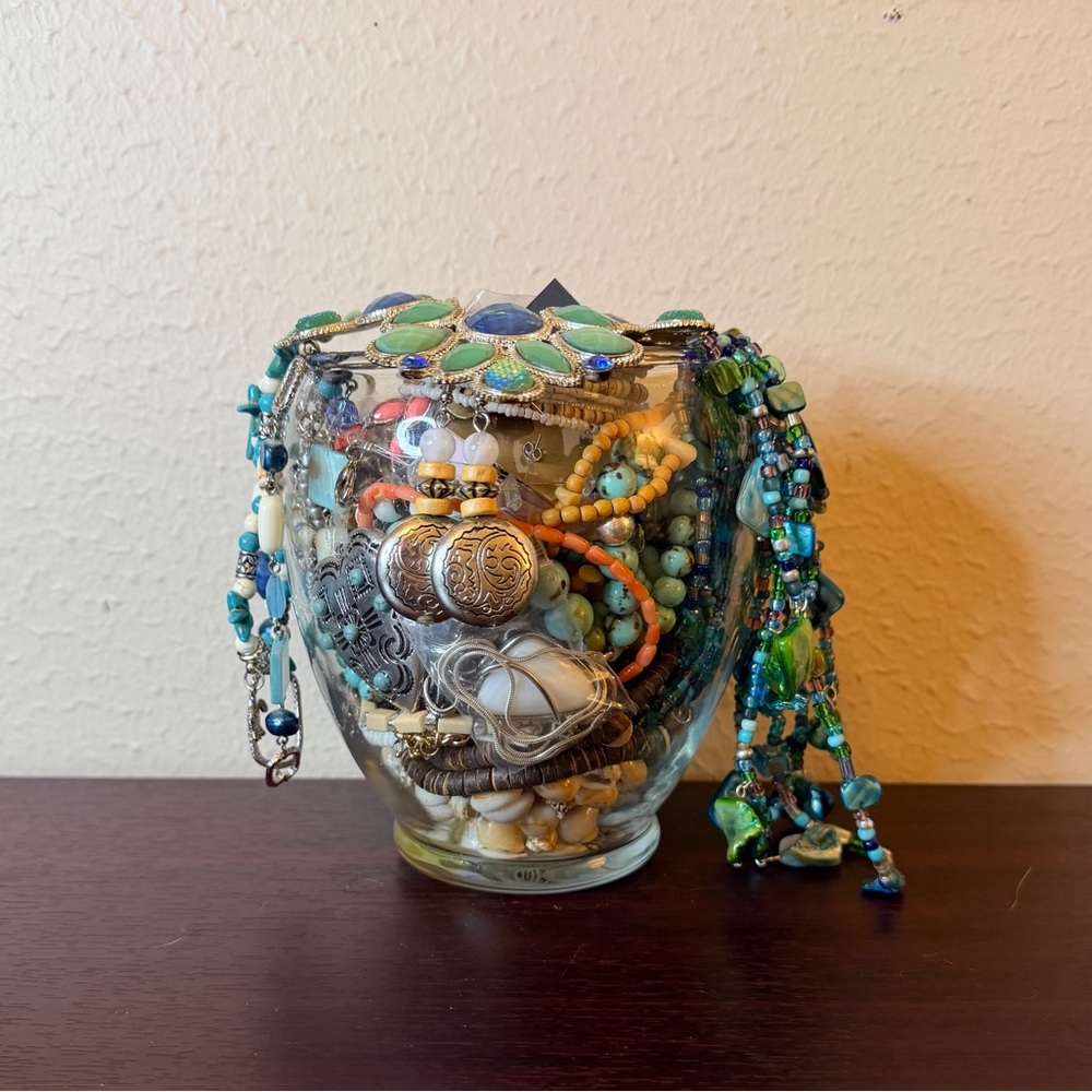 Spectacular Mystery Jewelry Jar - All blue dreams of the coast!!